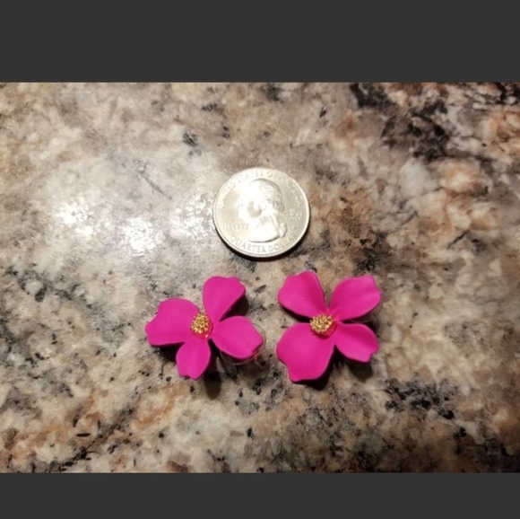 Bright Pink & Gold Flower Studs - Picture 6 of 7